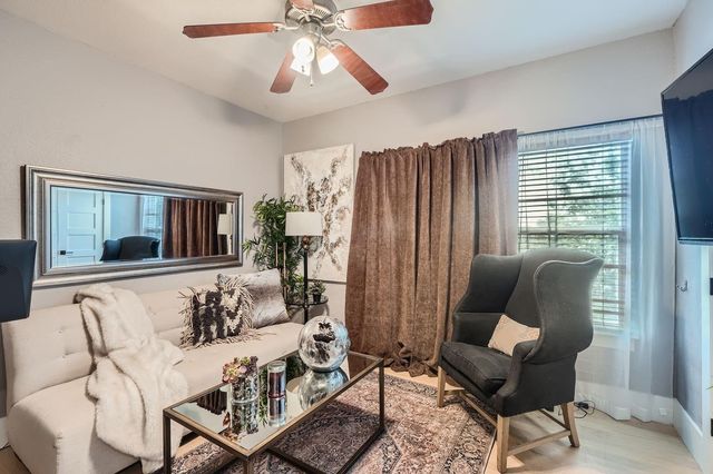 1901 New York Ave A, Austin, TX 78702