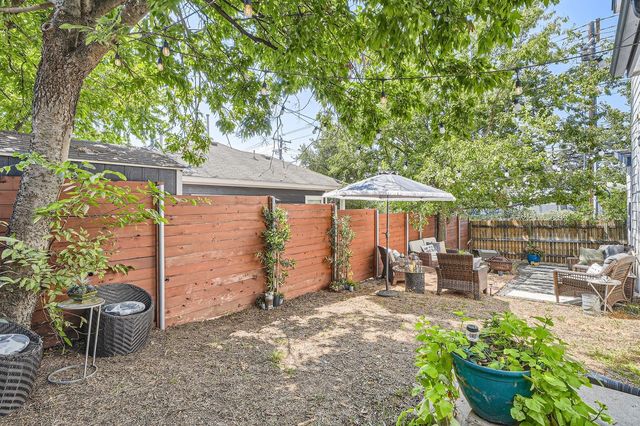 1901 New York Ave A, Austin, TX 78702