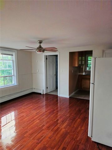 31 Roma Street, Bristol, RI 02809