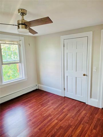 31 Roma Street, Bristol, RI 02809