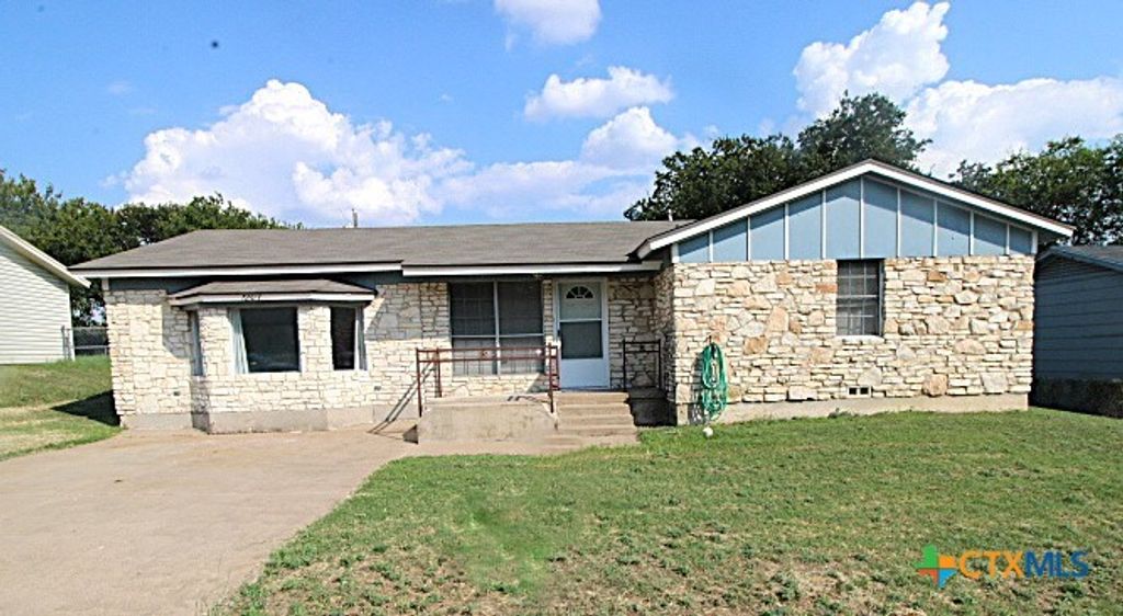 1207 S 5th Street, Copperas Cove, TX 76522