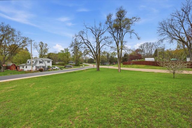 33015 Bohner DRIVE, Burlington, WI 53105