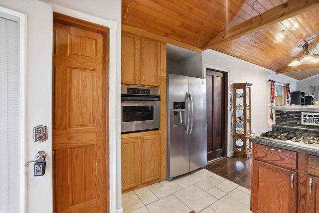 33015 Bohner DRIVE, Burlington, WI 53105