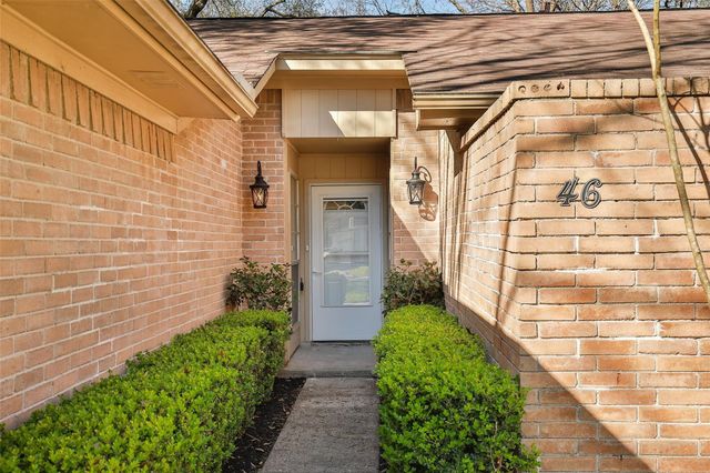 46 N Deerfoot Circle, The Woodlands, TX 77380