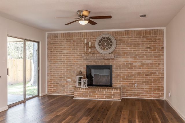 46 N Deerfoot Circle, The Woodlands, TX 77380