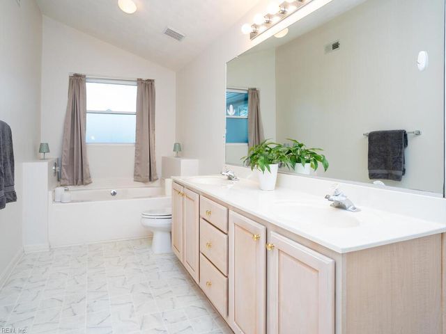 202 Baron BLVD, Suffolk, VA 23435