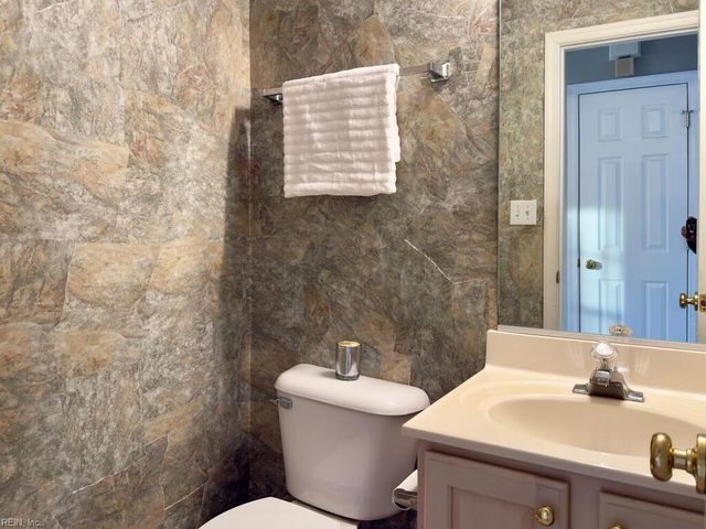 202 Baron BLVD, Suffolk, VA 23435