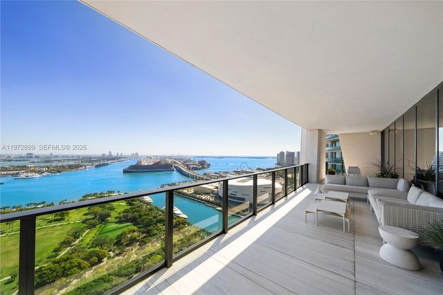 1000 Biscayne Blvd 3201, Miami, FL 33132