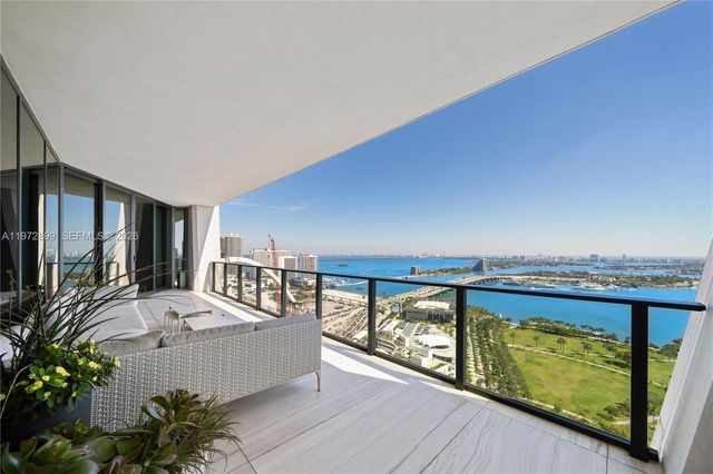 1000 Biscayne Blvd 3201, Miami, FL 33132