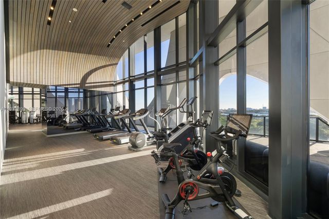 1000 Biscayne Blvd 3201, Miami, FL 33132