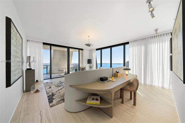 1000 Biscayne Blvd 3201, Miami, FL 33132