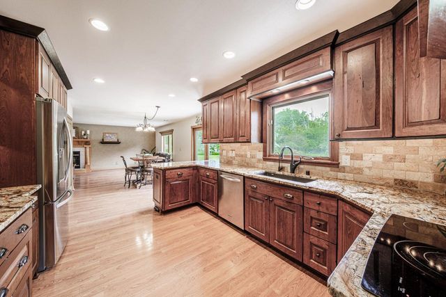14240 Radiant COURT, Brookfield, WI 53005