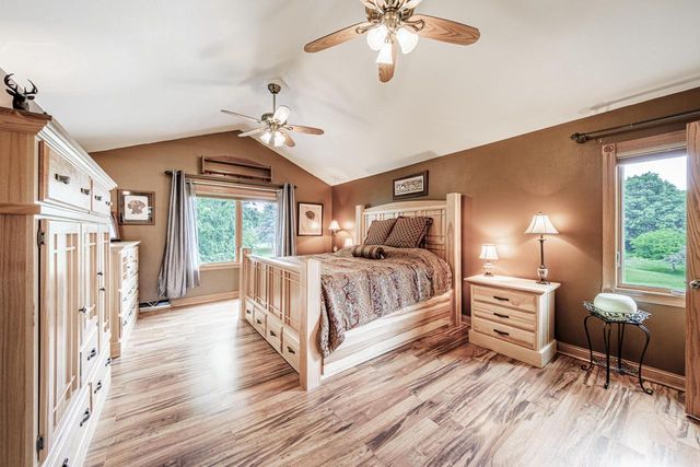 14240 Radiant COURT, Brookfield, WI 53005