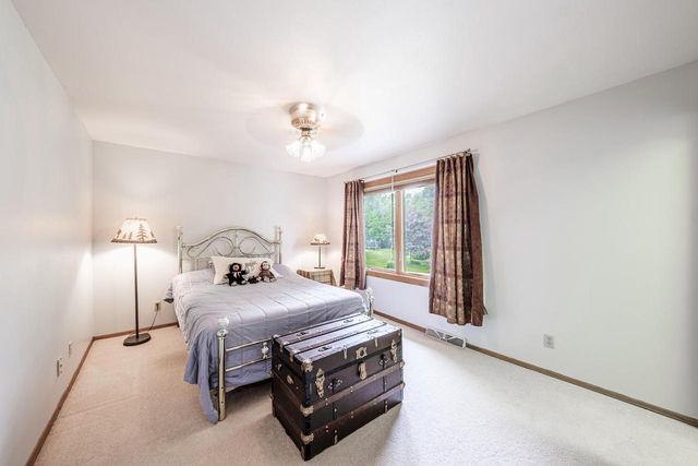 14240 Radiant COURT, Brookfield, WI 53005