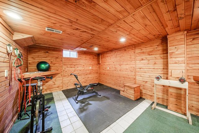 14240 Radiant COURT, Brookfield, WI 53005