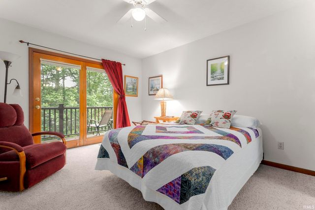 21465 Old Walnut Court, South Bend, IN 46628