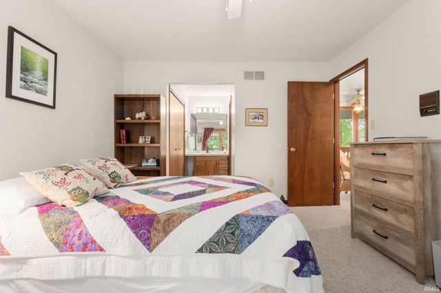 21465 Old Walnut Court, South Bend, IN 46628