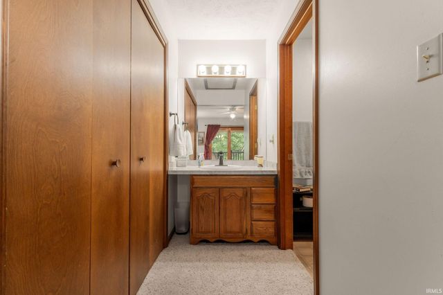 21465 Old Walnut Court, South Bend, IN 46628