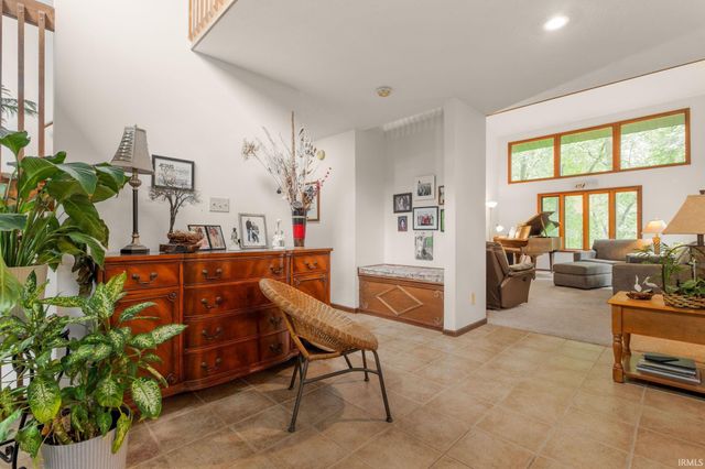 21465 Old Walnut Court, South Bend, IN 46628