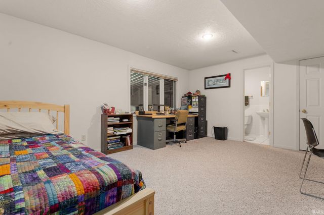 21465 Old Walnut Court, South Bend, IN 46628