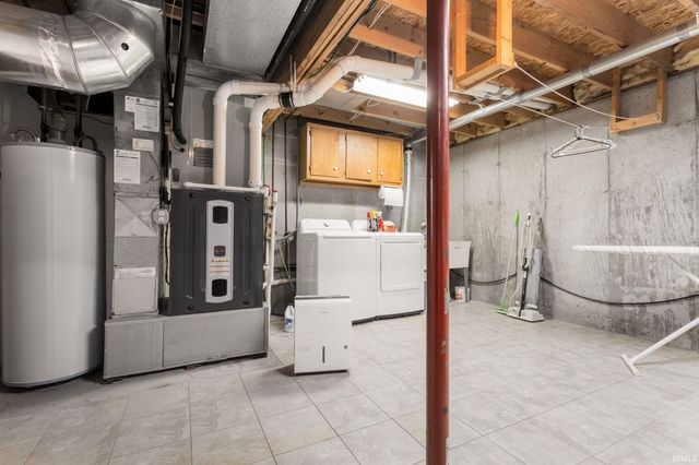 21465 Old Walnut Court, South Bend, IN 46628