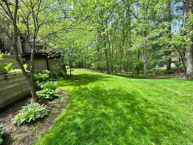21465 Old Walnut Court, South Bend, IN 46628