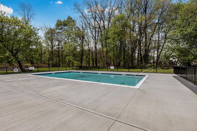 19 Magnolia Park Road, Middletown, NY 10940