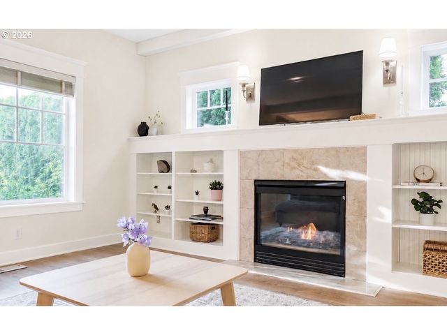 5378 HICKORY HILL Dr Se, Salem, OR 97306