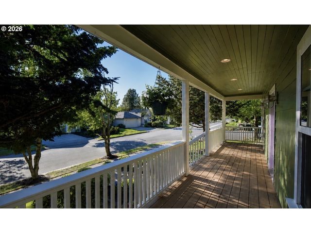 5378 HICKORY HILL Dr Se, Salem, OR 97306