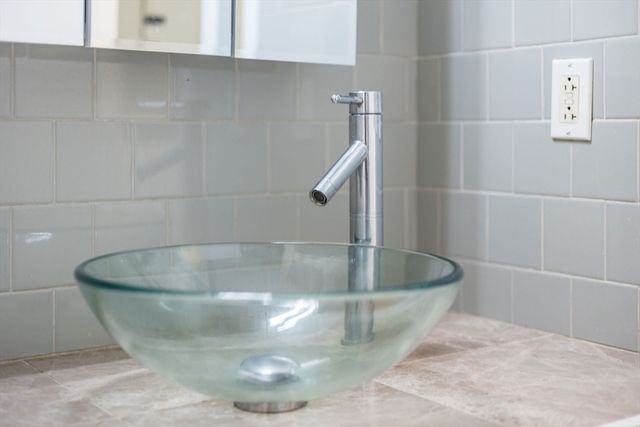 70 Cape Dr 15D, Mashpee, MA 02649