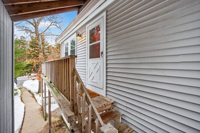 70 Cape Dr 15D, Mashpee, MA 02649