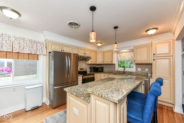 7272 N Meridian Street, Indianapolis, IN 46260