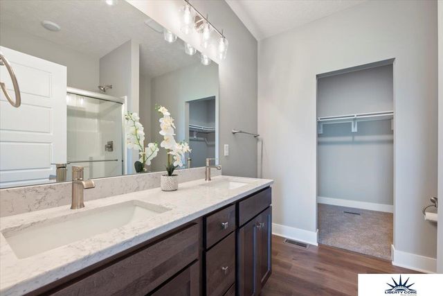 9617 N 167th Street, Bennington, NE 68007