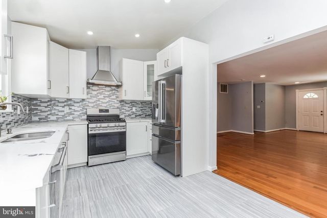 13905 PARKLAND DR, Rockville, MD 20853