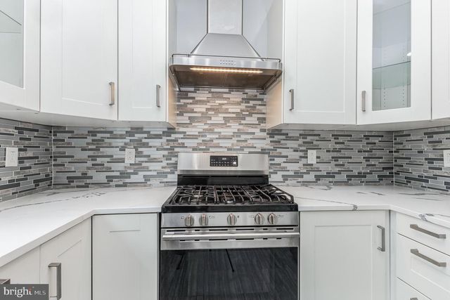 13905 PARKLAND DR, Rockville, MD 20853