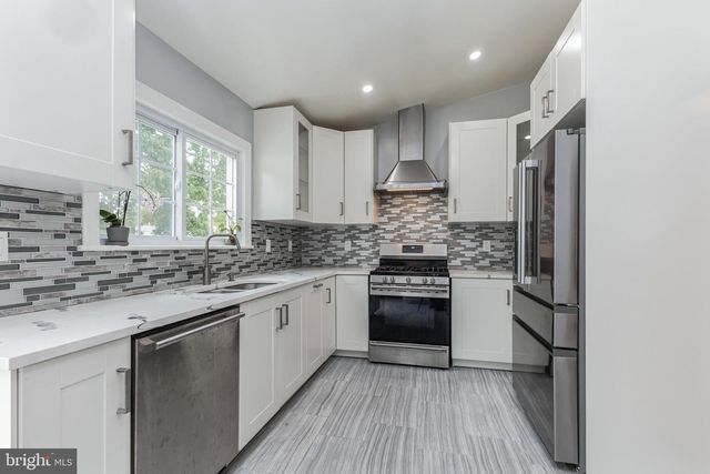 13905 PARKLAND DR, Rockville, MD 20853