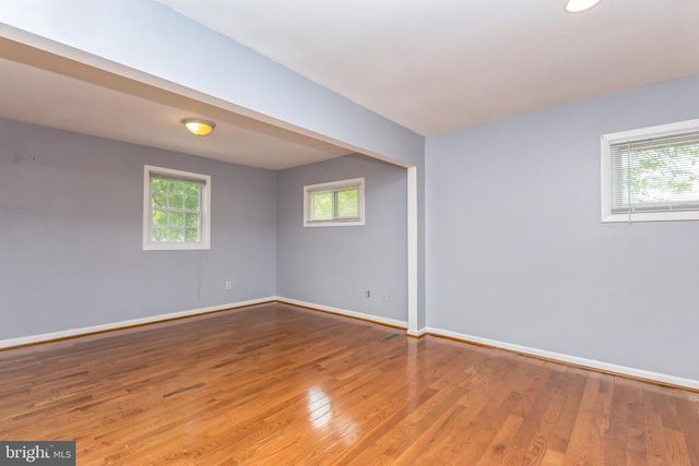13905 PARKLAND DR, Rockville, MD 20853