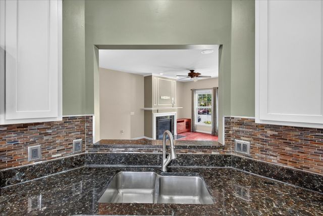 49816 Potomac Road 81, Canton Twp, MI 48188