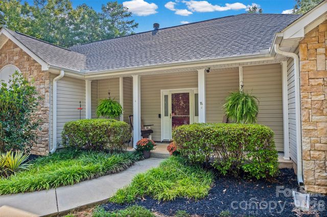 1566 Dirt Road, Lancaster, SC 29720