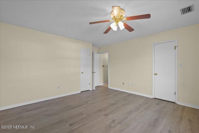 105 CRESTWOOD Drive, Interlachen, FL 32148