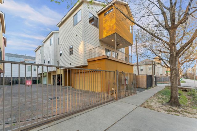4302 Spencer Street, Houston, TX 77007