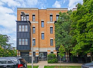 2243 N Lister Avenue 402, Chicago, IL 60614