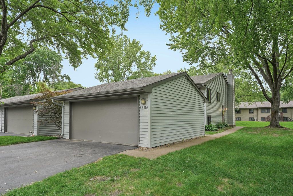 1386 Arden View Drive, Arden Hills, MN 55112 — photo 3