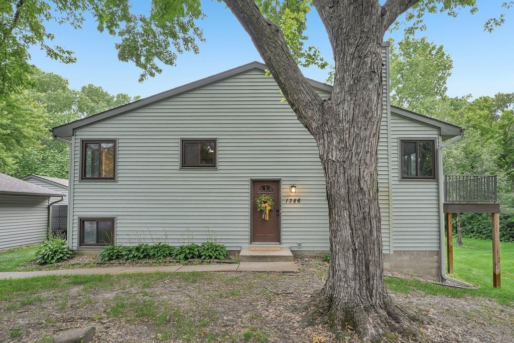 1386 Arden View Drive, Arden Hills, MN 55112 — photo 4