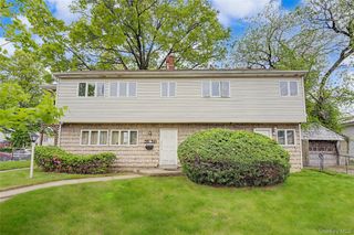 5854 256th Street, Little Neck, NY 11362