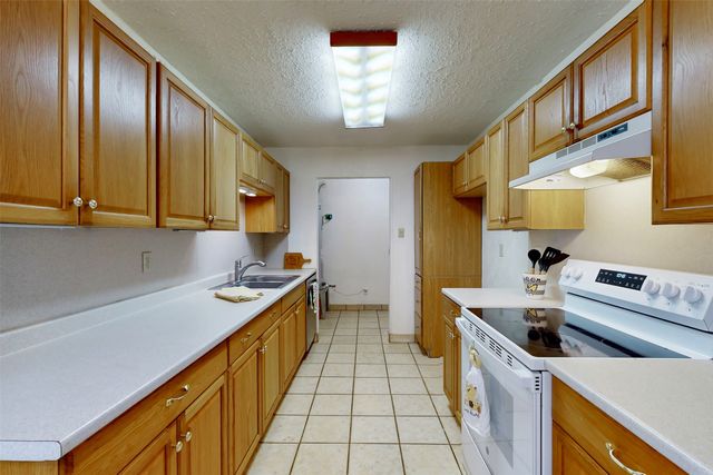 1000 Springdale Road, Bedford, TX 76021