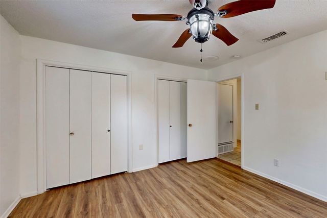 1000 Springdale Road, Bedford, TX 76021