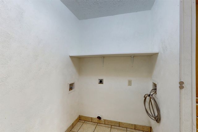 1000 Springdale Road, Bedford, TX 76021