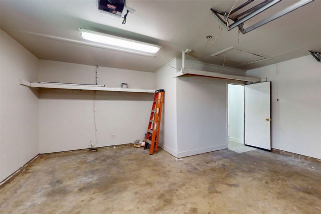 1000 Springdale Road, Bedford, TX 76021