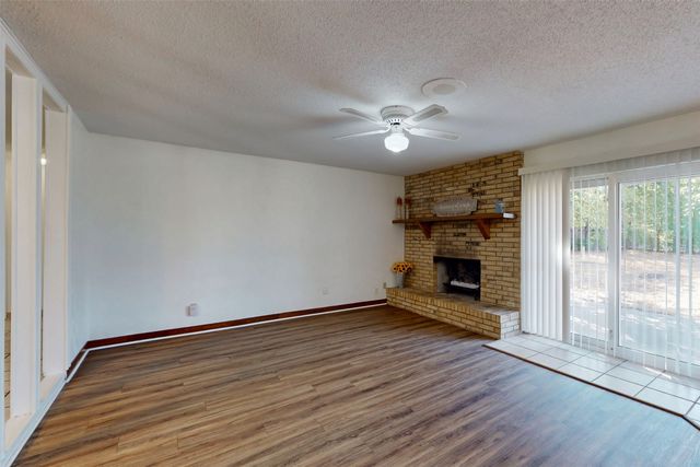 1000 Springdale Road, Bedford, TX 76021